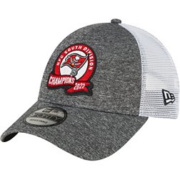 New Era Men's Tampa Bay Buccaneers NFC South Division Champions Locker Room Grey 9Forty Adjustable Hat