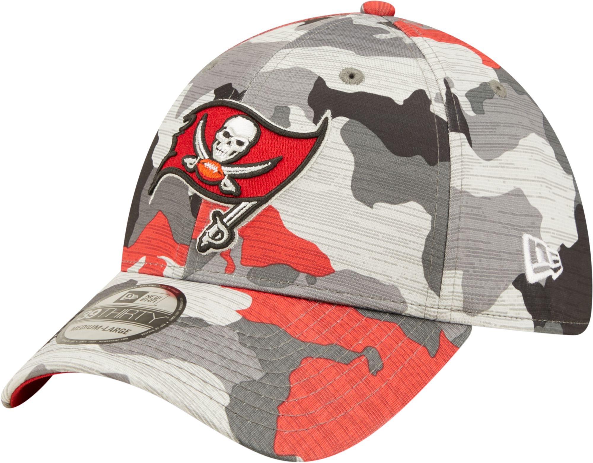 New Era / Men's Tampa Bay Buccaneers Sideline Training Camp 2022 Camouflage  39Thirty Stretch Fit Hat