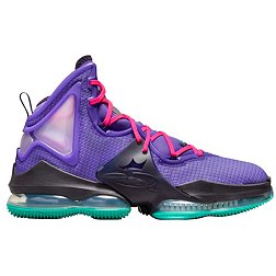 Nike LeBron 19 Basketball Shoes