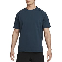 Nike Dri-FIT ADV A.P.S Men's Short-Sleeve Fitness T-Shirt
