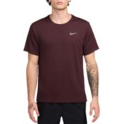 Nike DRI-FIT バーガンディ シャツ Nike Men's Dri-FIT ADV Running Division Graphic T-Shirt