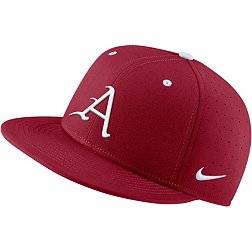 Nike Men's Arkansas Razorbacks Cardinal Aero True Baseball Fitted Hat