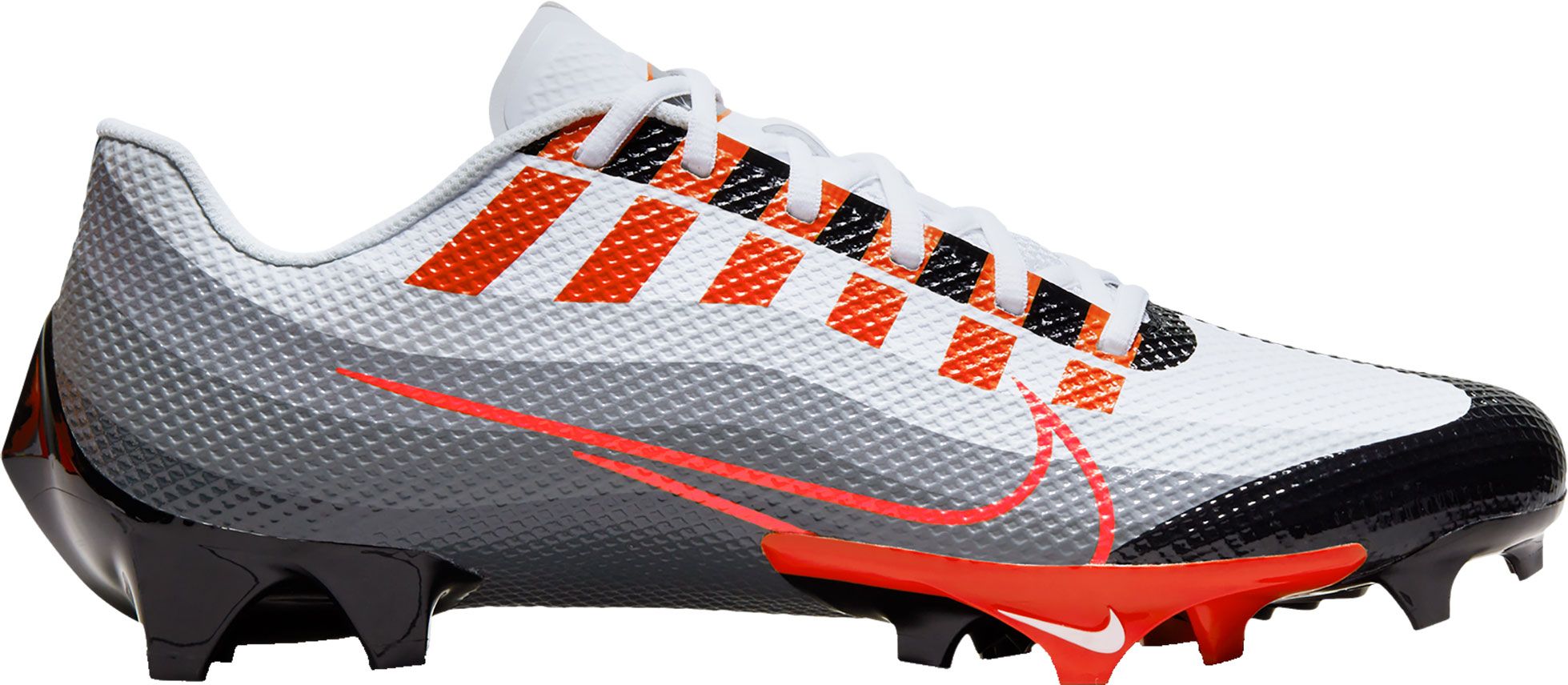 mens football cleats