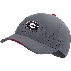 Nike Men's Georgia Bulldogs Grey AeroBill Swoosh Flex Classic99 Football Sideline Hat