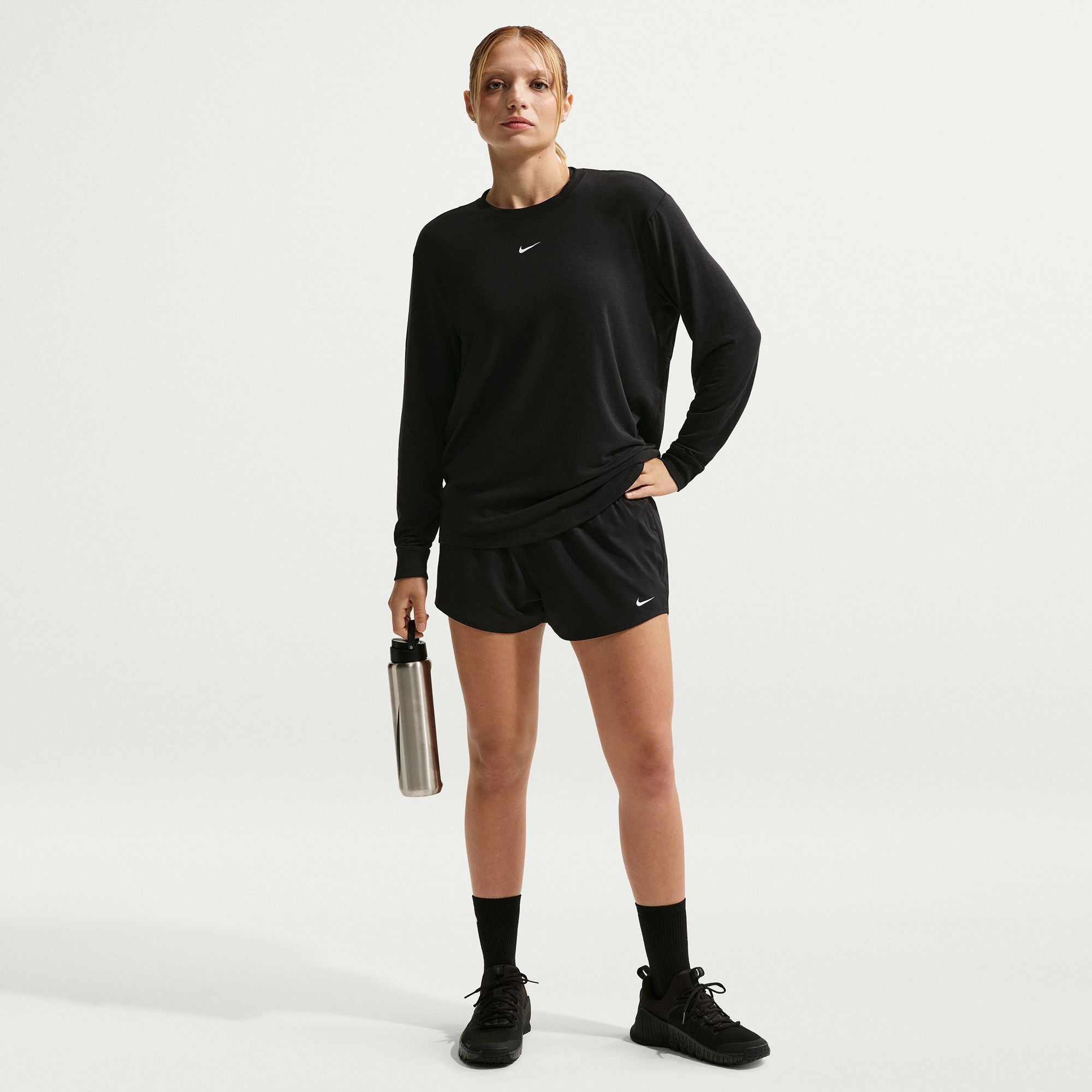 Nike Women's One Dri-FIT Mid-Rise 3" Brief-Lined Shorts Black/White thumbnail