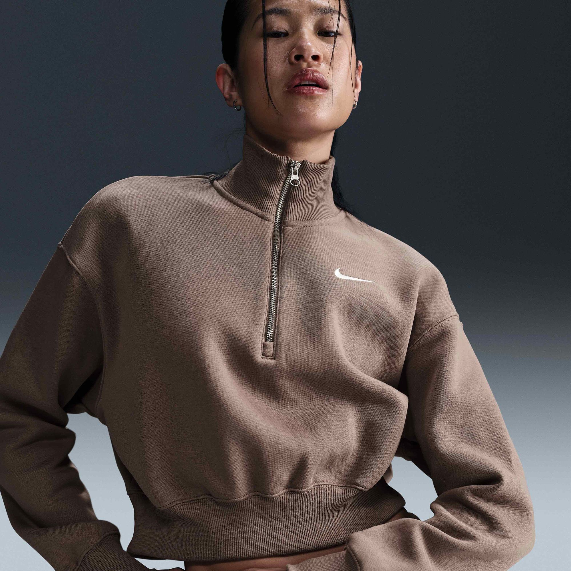 Nike Women's Sportswear Phoenix Fleece Oversized 1/2-Zip Crop Sweatshirt