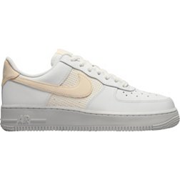 Nike Women's Air Force 1 '07 ESS Shoes