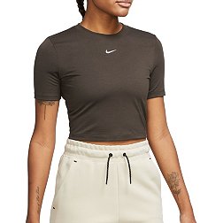 Nike Sportswear Women's Essential Slim-Fit Crop T-Shirt