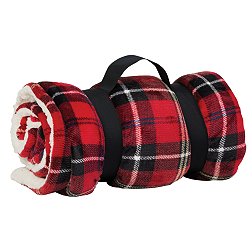 Northeast Outfitters Cozy Cabin Plaid Blanket
