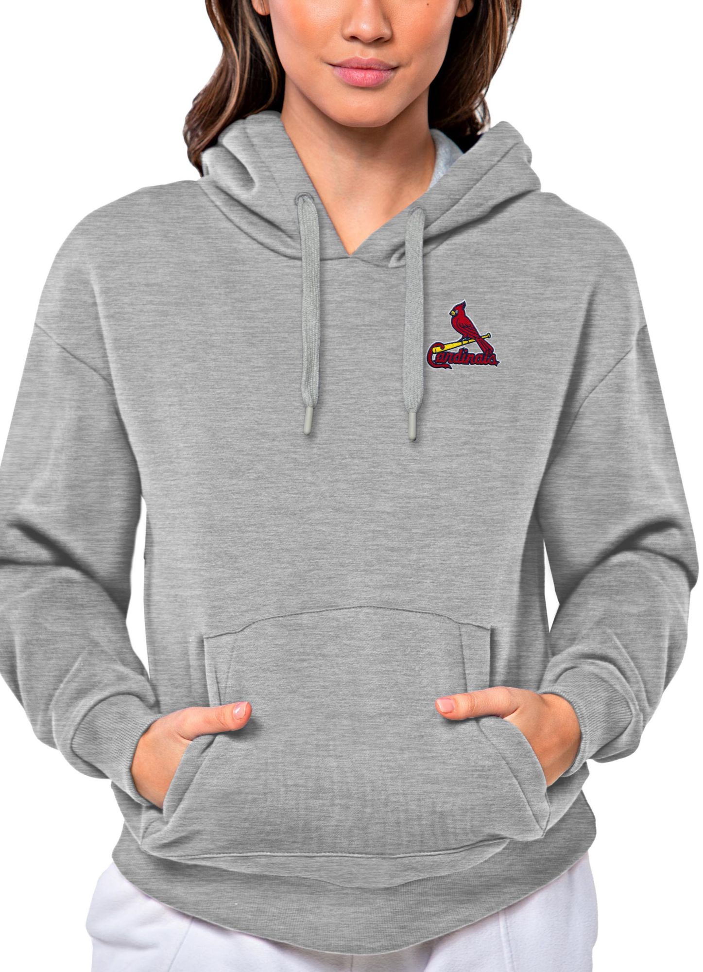 Antigua Women's St. Louis Cardinals Gray Victory Hooded Pullover