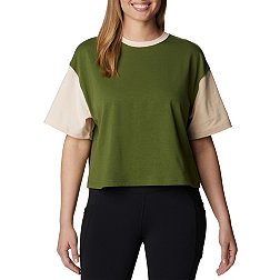 Columbia Adult Deschutes Valley Cropped Short Sleeve T-Shirt