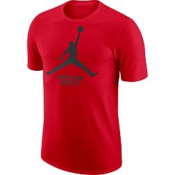 Jordan Men's Chicago Bulls Red Logo T-Shirt
