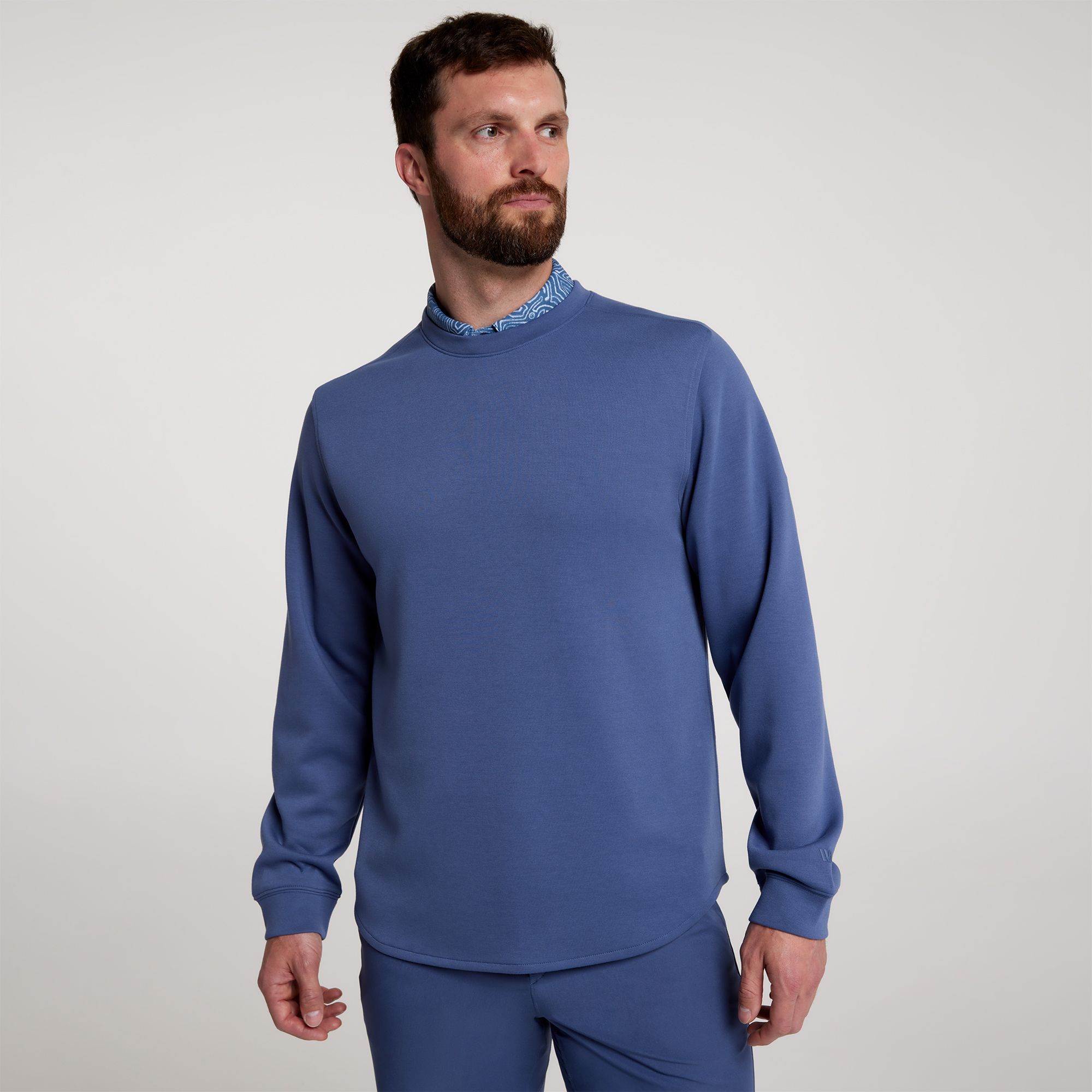 Hoodies & Sweatshirts