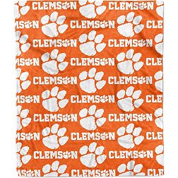 Logo Brands Clemson Tigers Plush Blanket