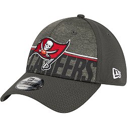 New Era Men's Tampa Bay Buccaneers Training Camp 39Thirty Stretch Fit Hat