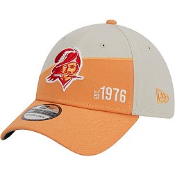 New Era Men's Tampa Bay Buccaneers 2023 Sideline Historic Orange 39Thirty Stretch Fit Hat