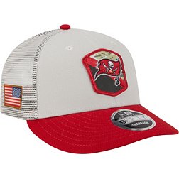New Era Men's Tampa Bay Buccaneers 2023 Salute to Service Low-Profile 9Fifty Stone Adjustable Hat