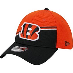 New Era Men's Cincinnati Bengals 2023 Sideline Alternate Black 39Thirty Stretch Fit Hat