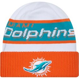 New Era Men's Miami Dolphins 2023 Sideline White Tech Knit Beanie