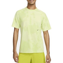 Nike Men's Dri-FIT ADV A.P.S. Engineered Short-Sleeve Fitness T-Shirt