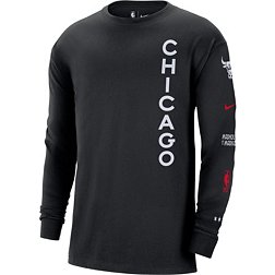 Nike Men's 2023-24 City Edition Chicago Bulls Courtside M90 Long Sleeve Logo T-Shirt