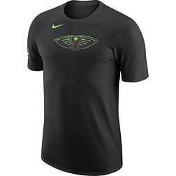 Nike Men's 2023-24 City Edition New Orleans Pelicans Logo T-Shirt