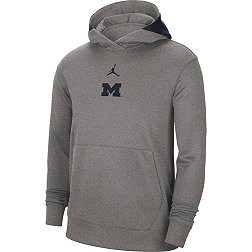 Nike Men's Michigan Wolverines Grey Spotlight Pullover Basketball Hoodie