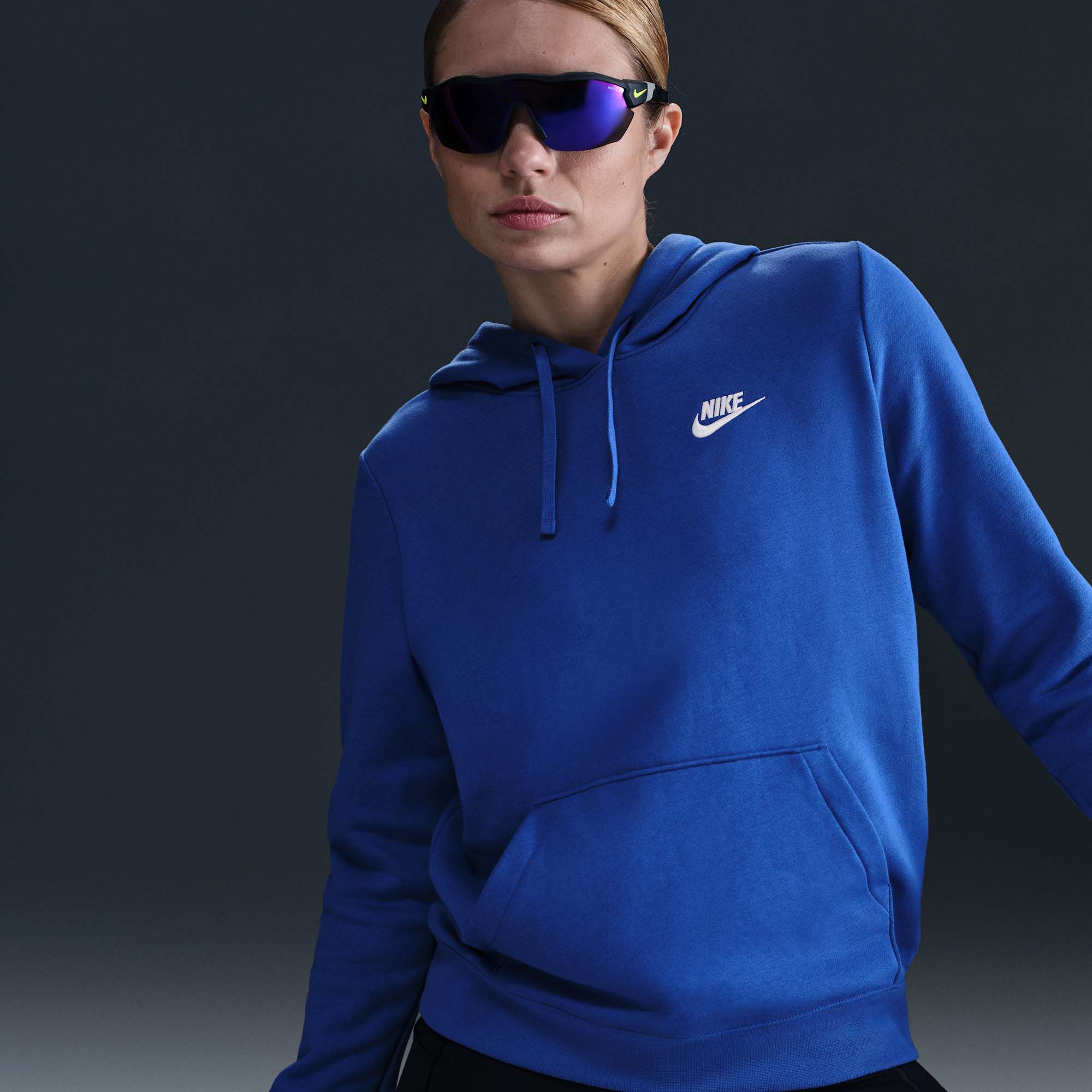 Nike Women's Sportswear Club Fleece Pullover Hoodie Game Royal thumbnail