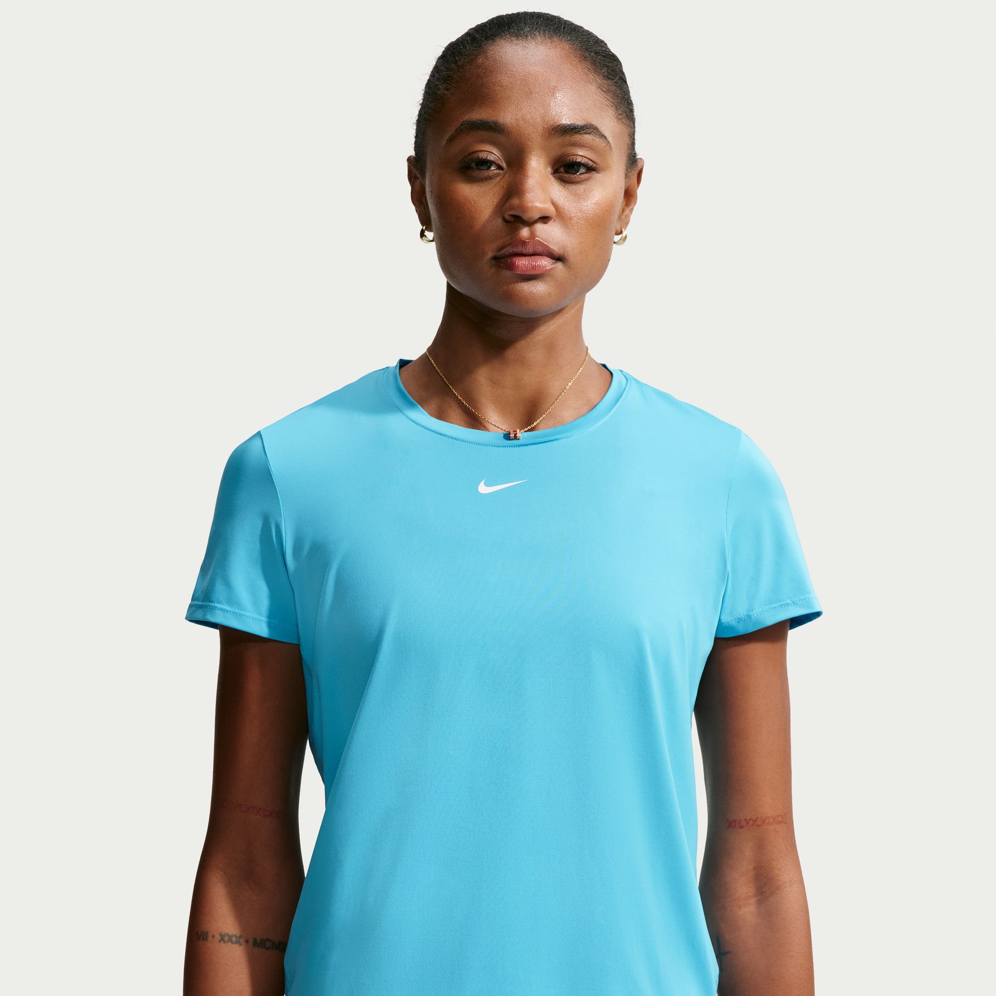 Nike Women's One Classic Dri-FIT Short-Sleeve Top, Medium, Baltic Blue/White