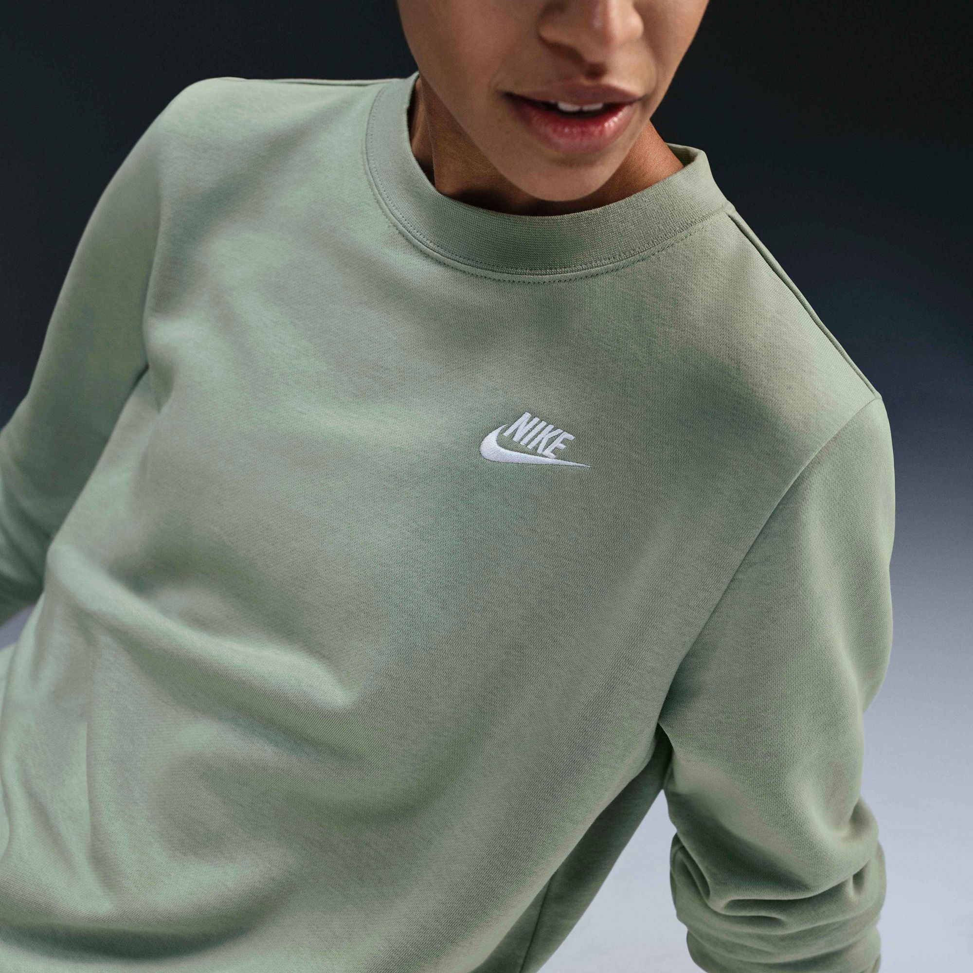 Nike Women's Sportswear Club Fleece Crewneck Sweatshirt