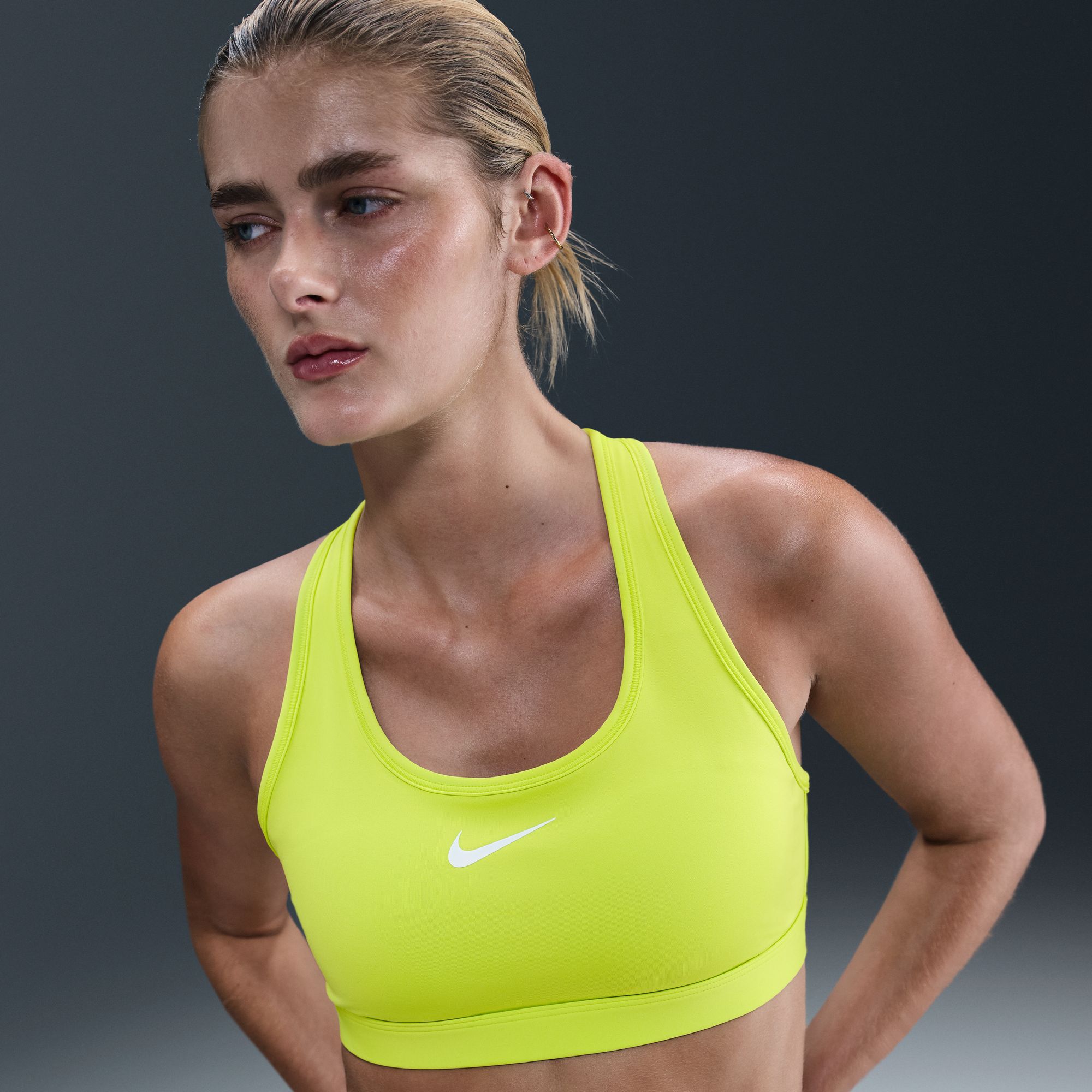 Nike Women's Swoosh Medium Support Padded Sports Bra