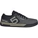 Gry Six/Slvr Peb/Cor Blk