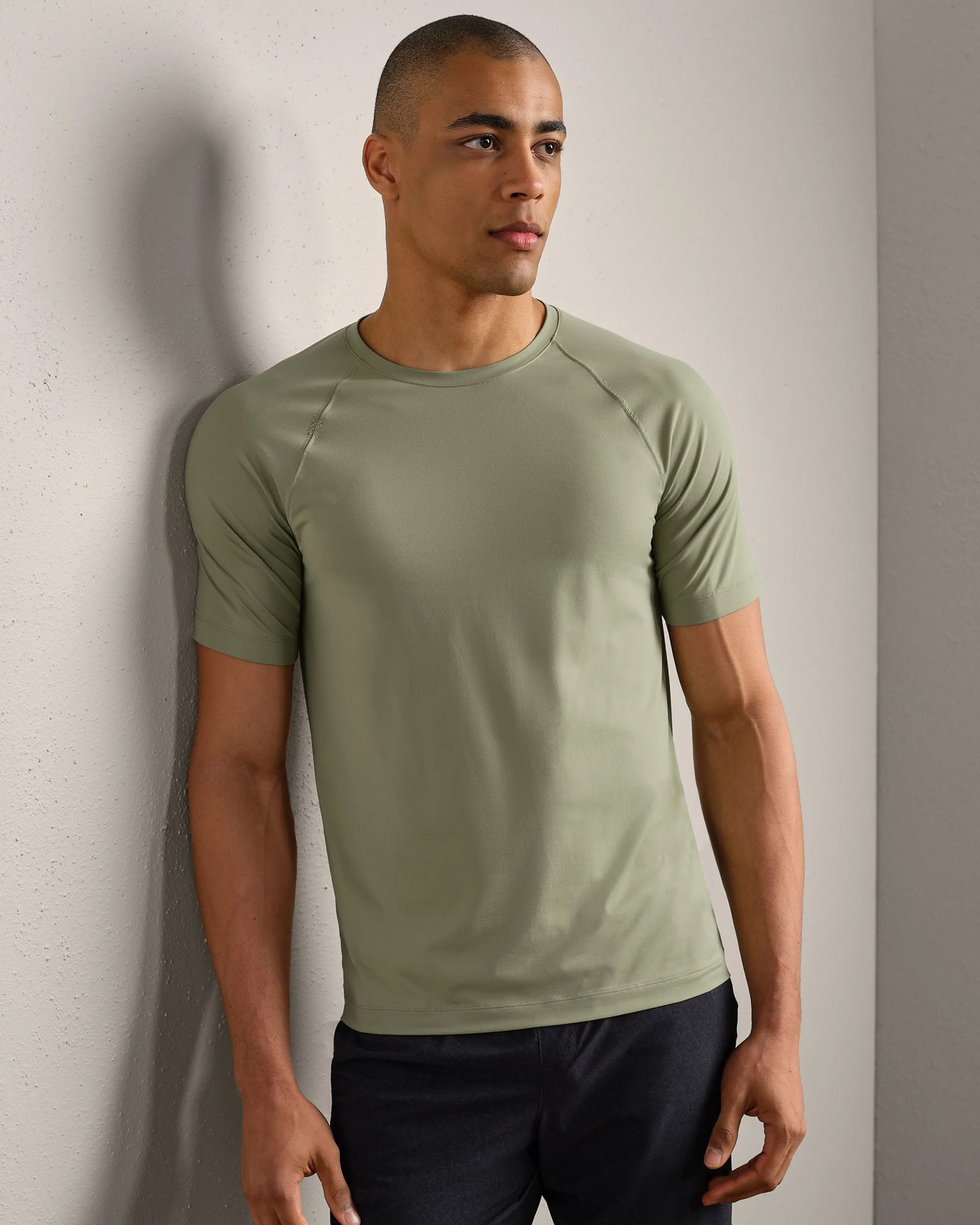 Rhone Men's Reign SS Top