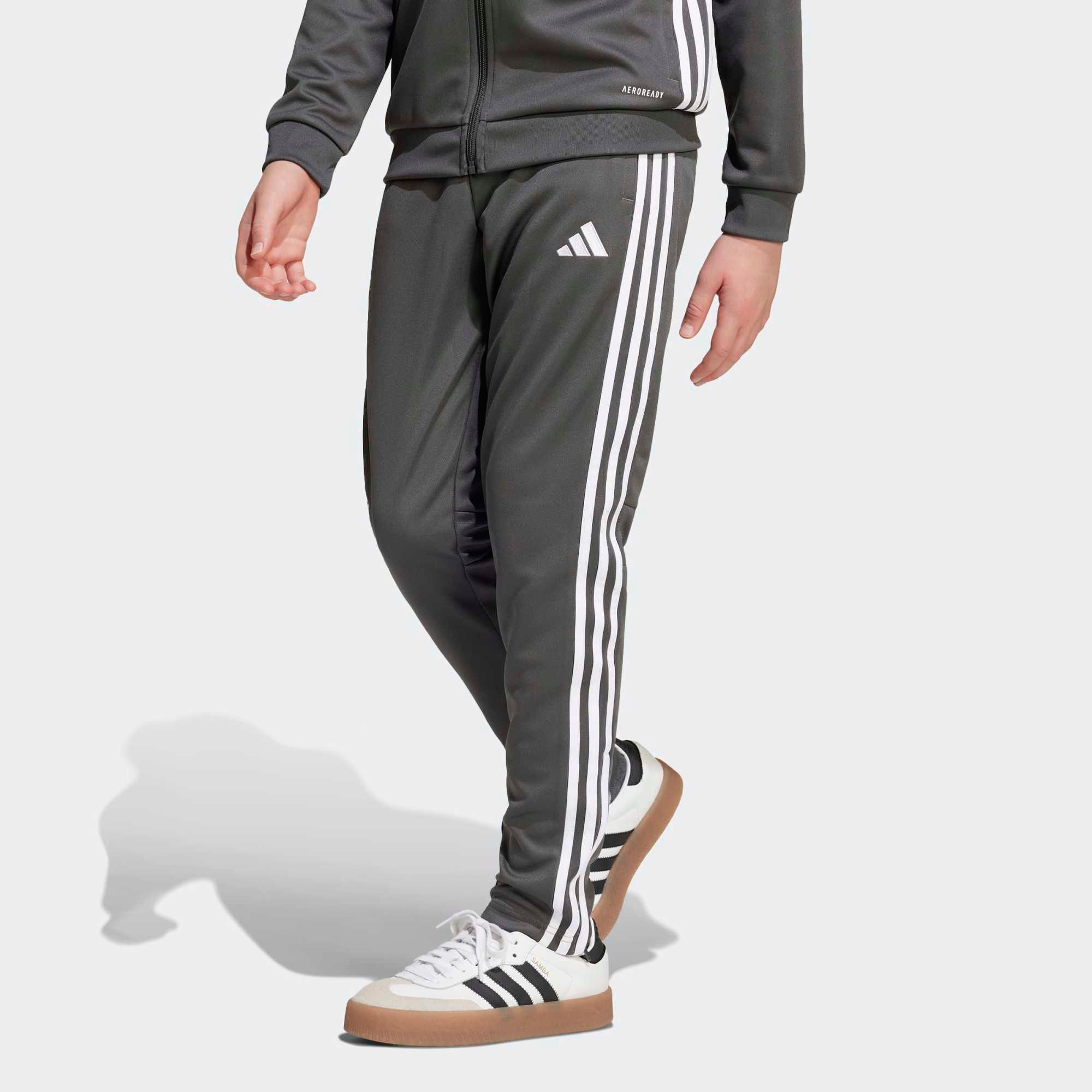 Grey Six/White