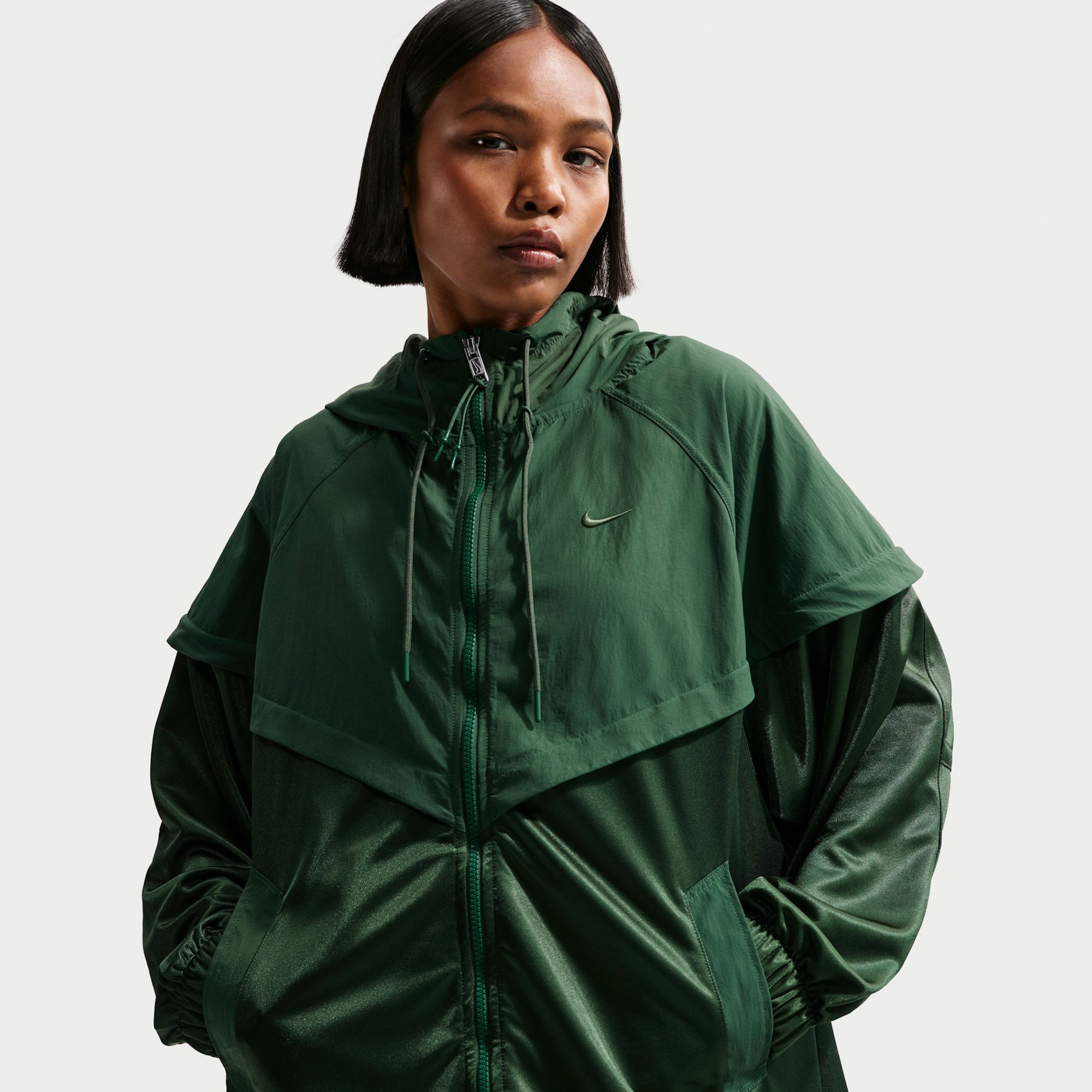 Nike Women's Sportswear Oversized Windrunner Jacket