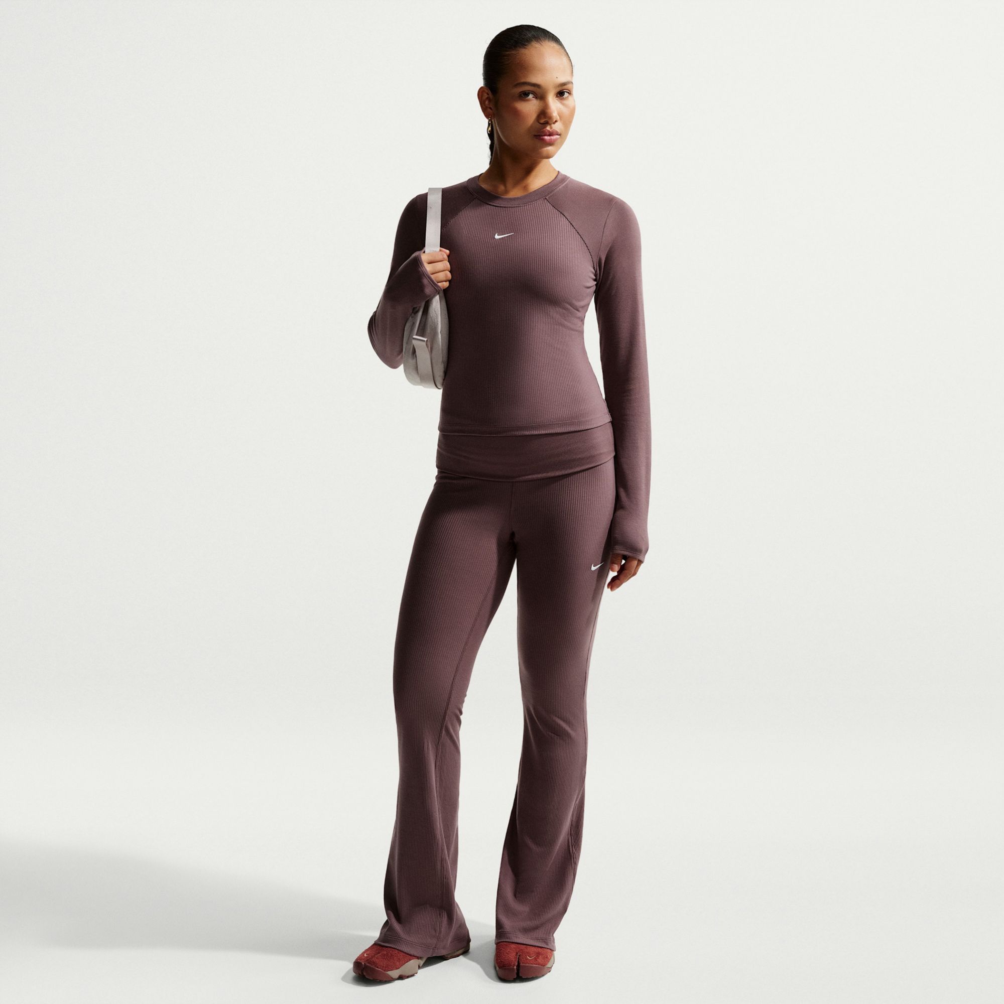 Nike Women's Sportswear Chill Knit Mid-Rise Tight Ribbed Pants