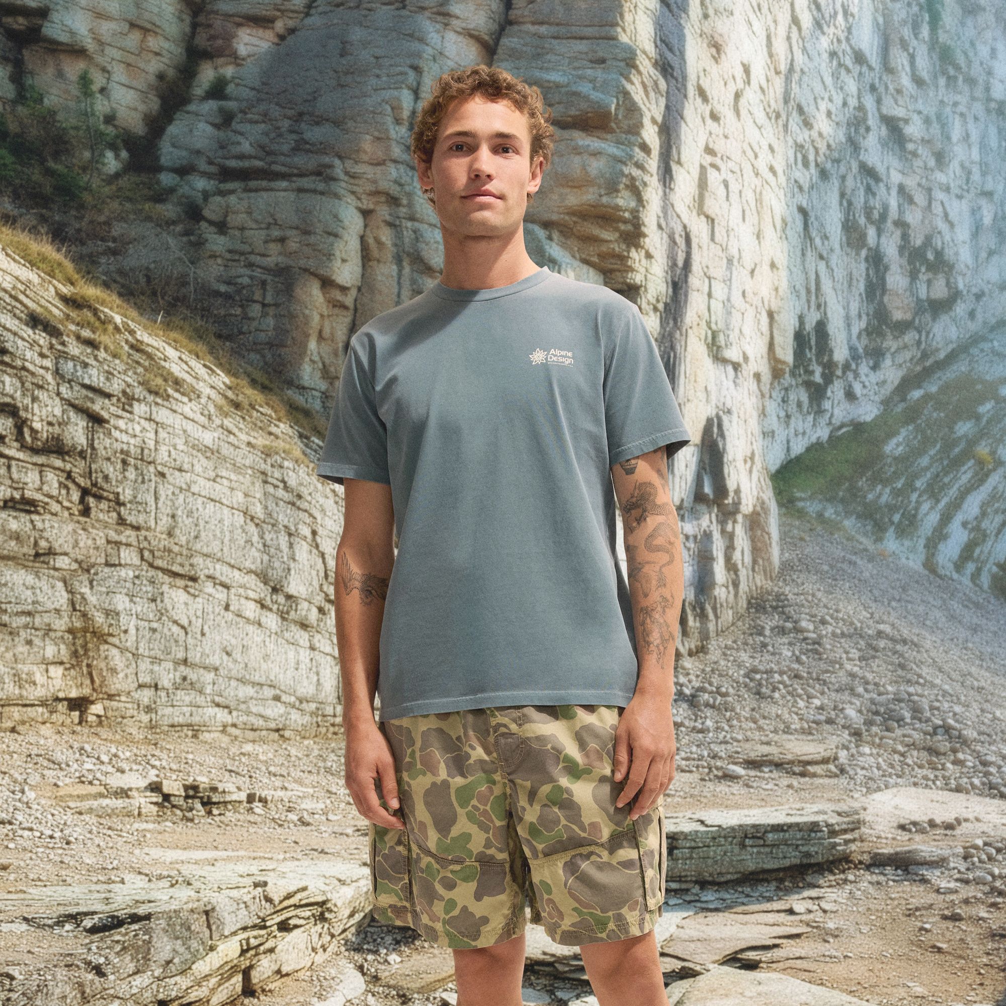 Alpine Design Men's Short Sleeve Graphic T-Shirt