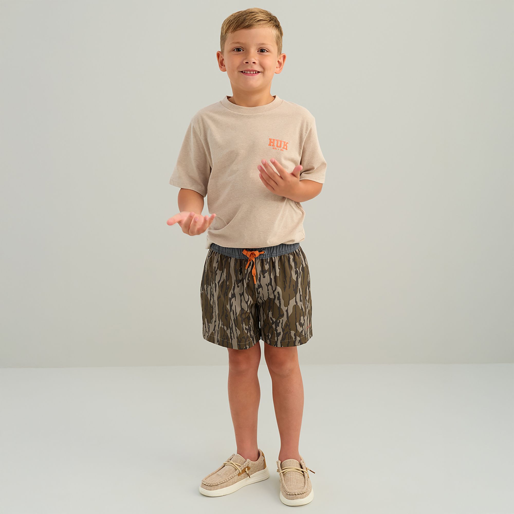 HUK Boys' Mossy Oak Pursuit Volley Swim Shorts