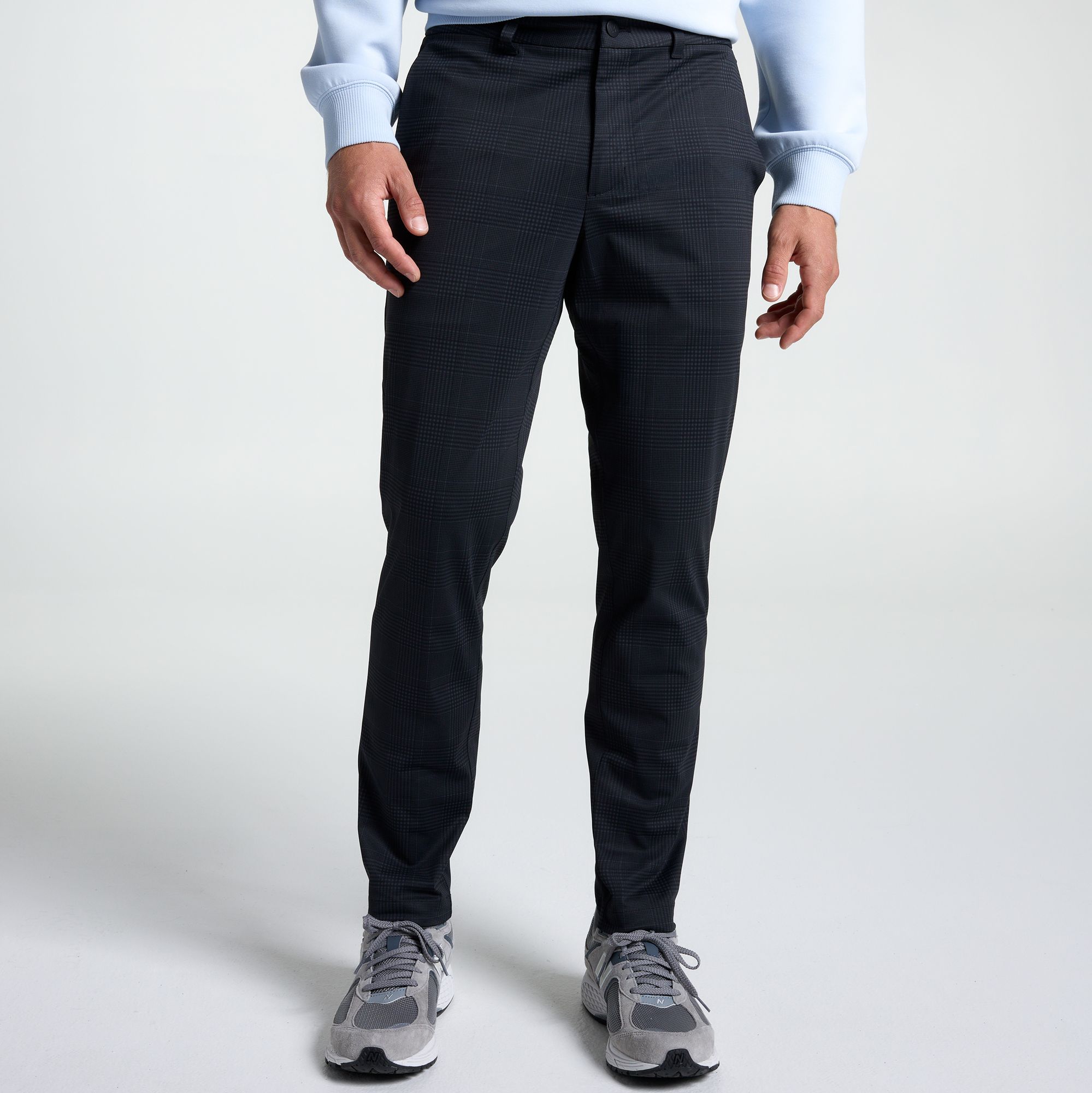 Graphic Charcoal Plaid