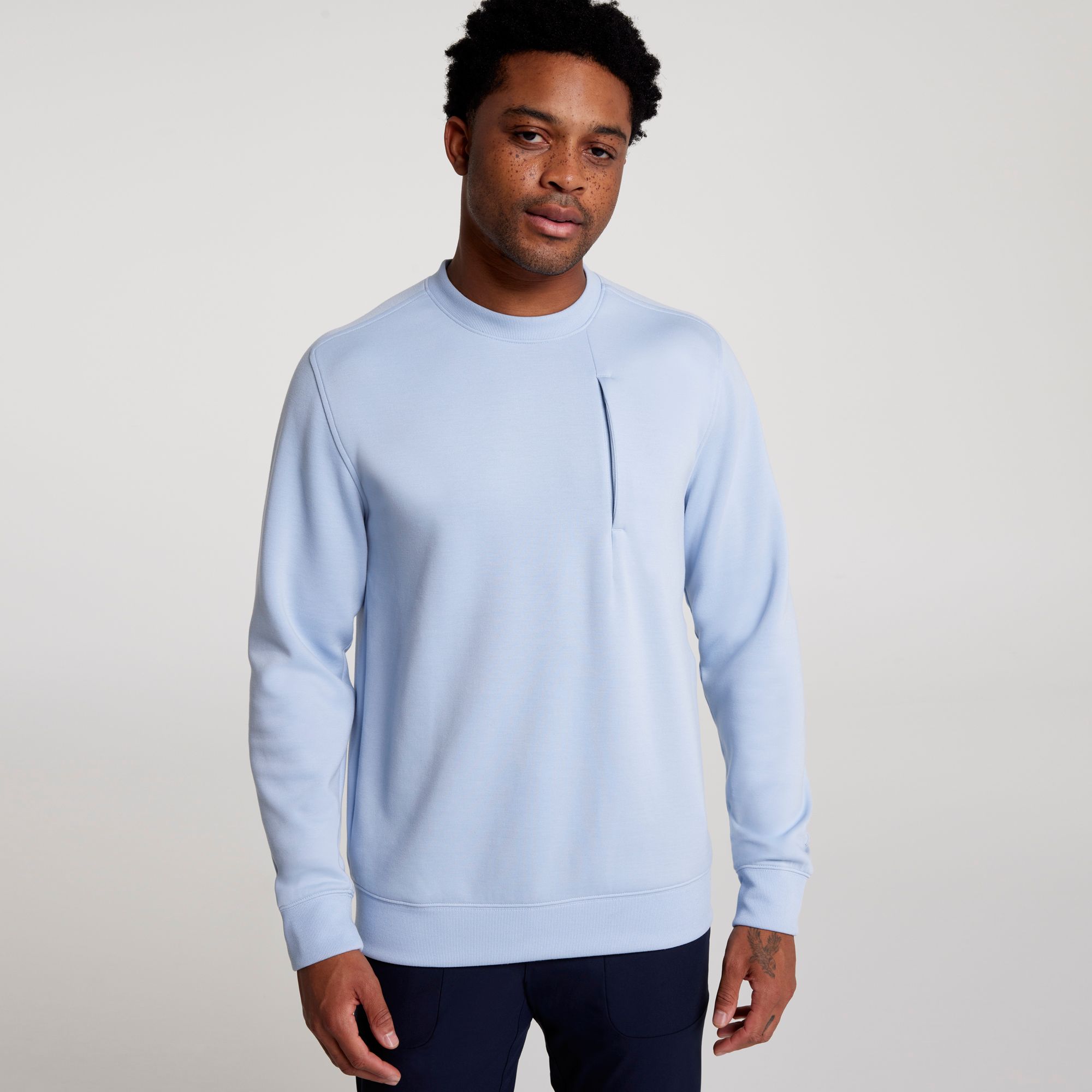 Hoodies & Sweatshirts
