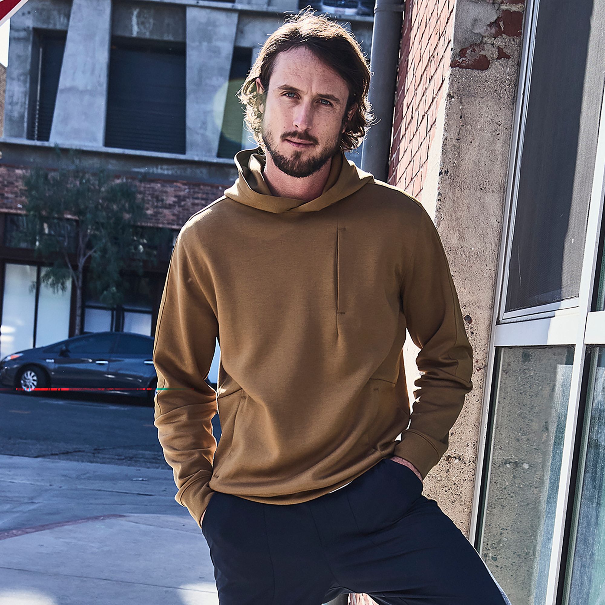 Hoodies & Sweatshirts