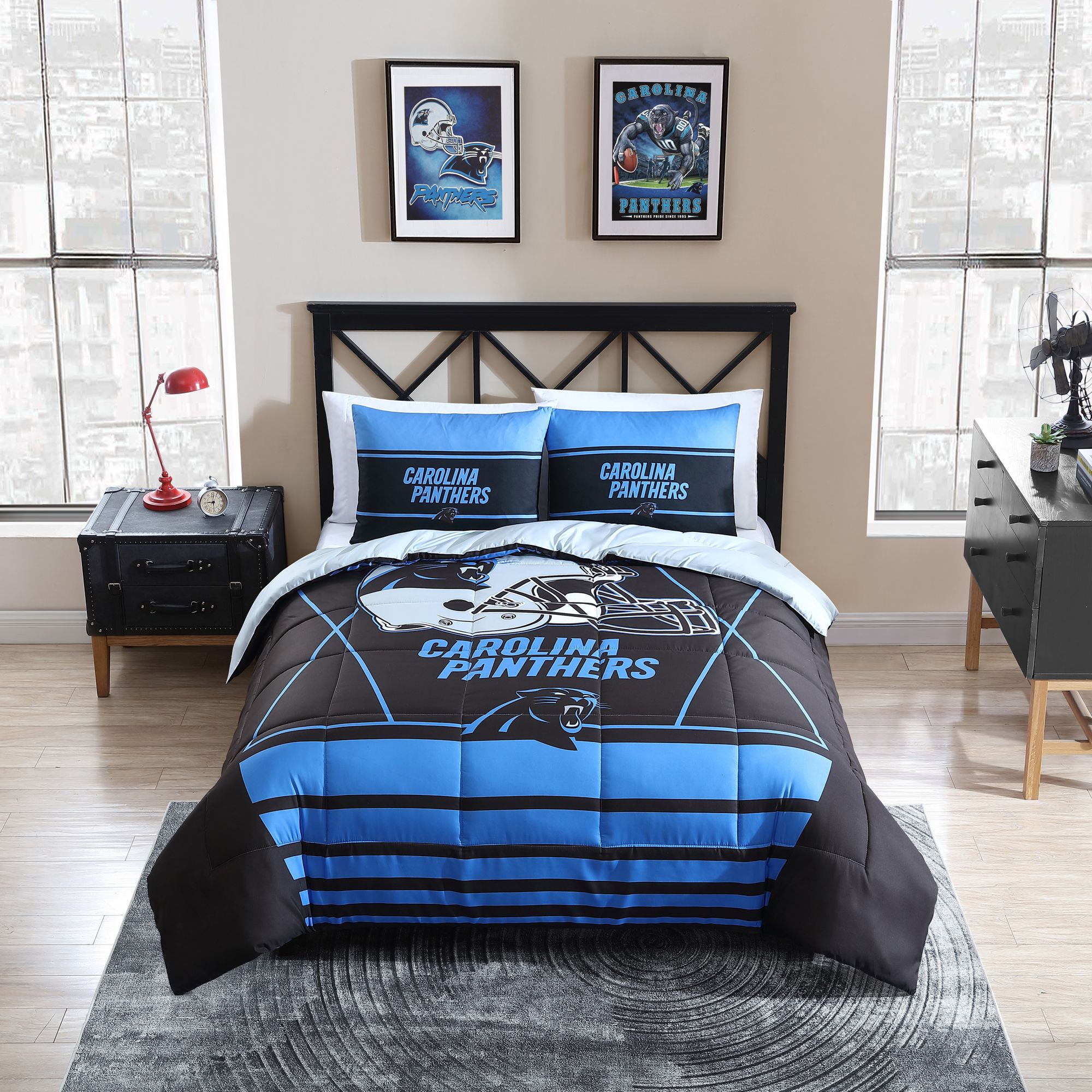Logo Carolina Panthers Crosser Full/Queen Comforter Set