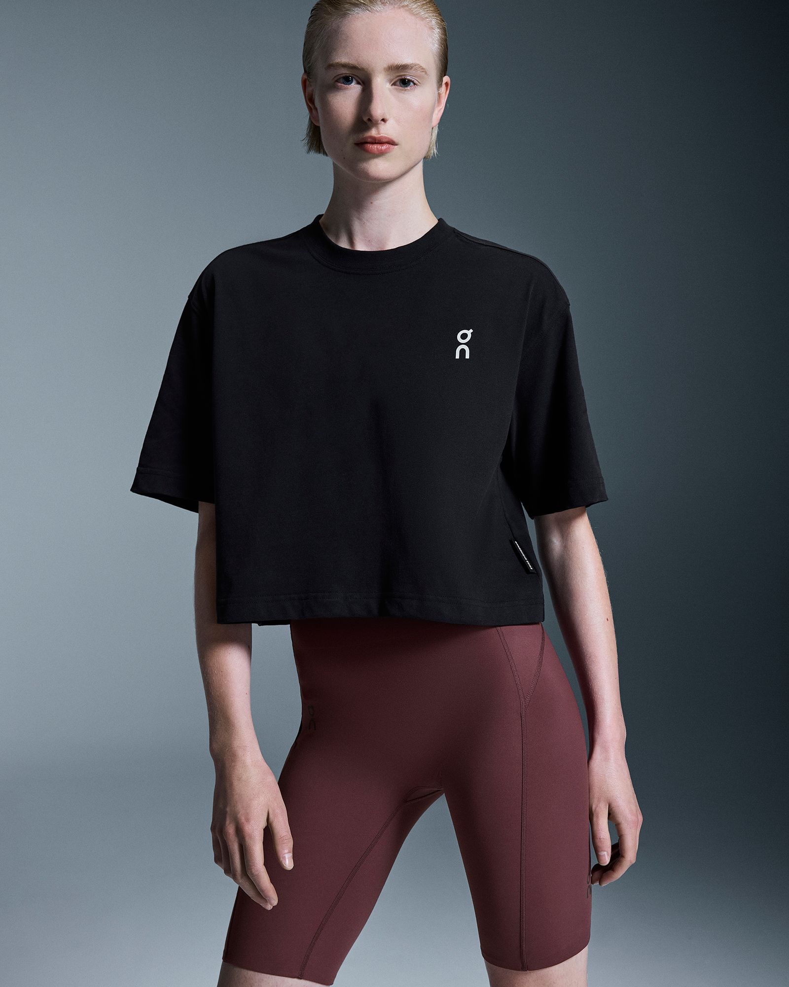 On Women's Club Boxy-T Black thumbnail