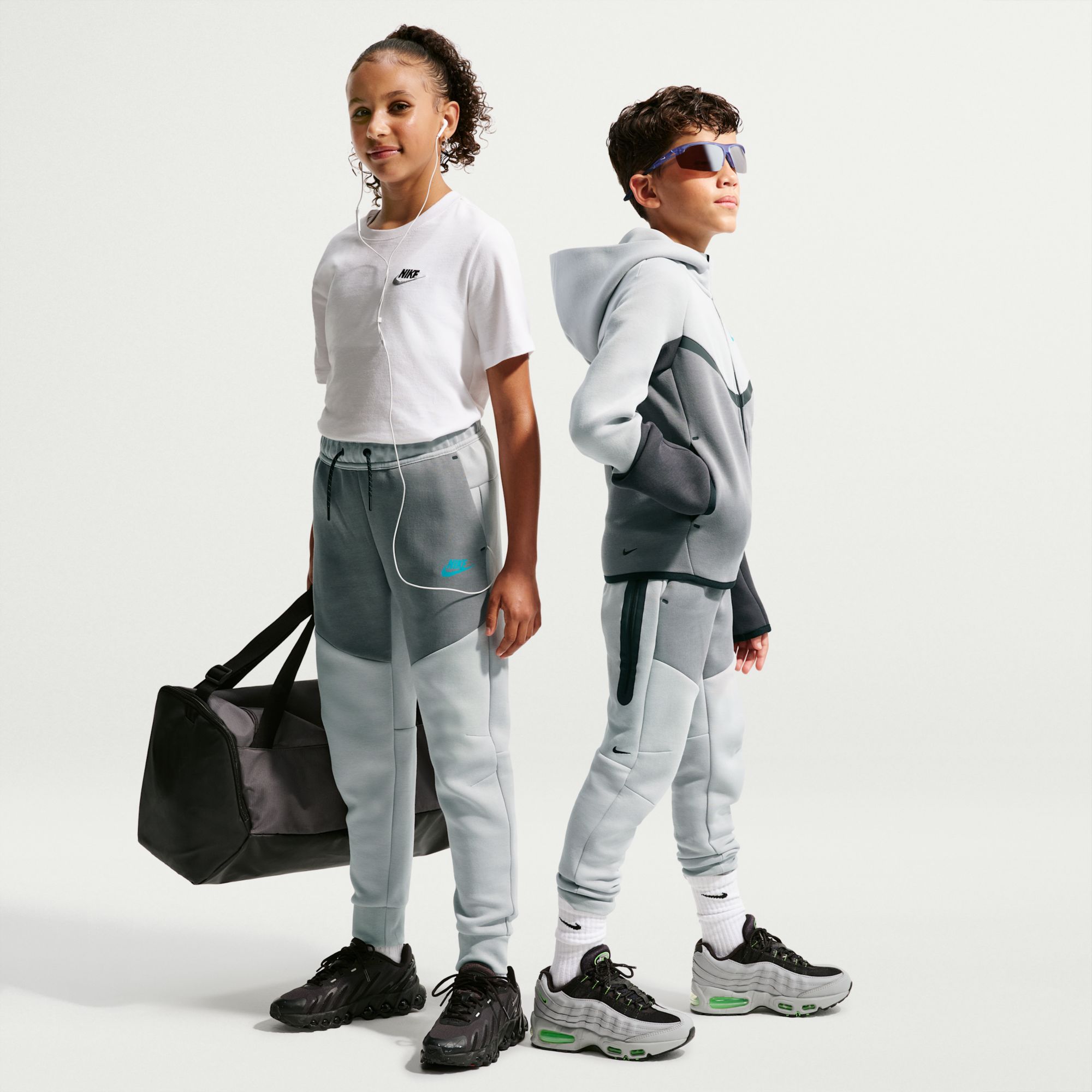 Wolf Grey/Smoke Grey/Black/Energy