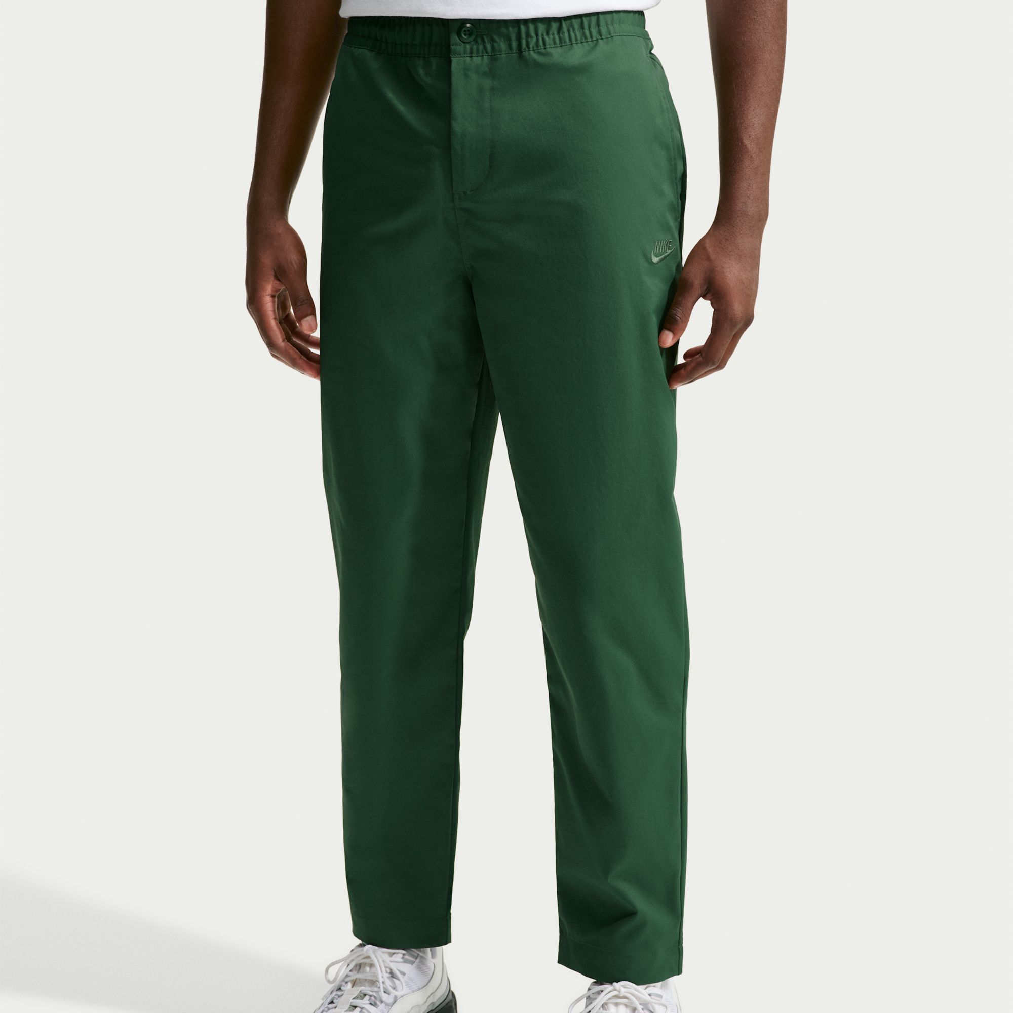 Nike Men's Club Woven Tapered Pants