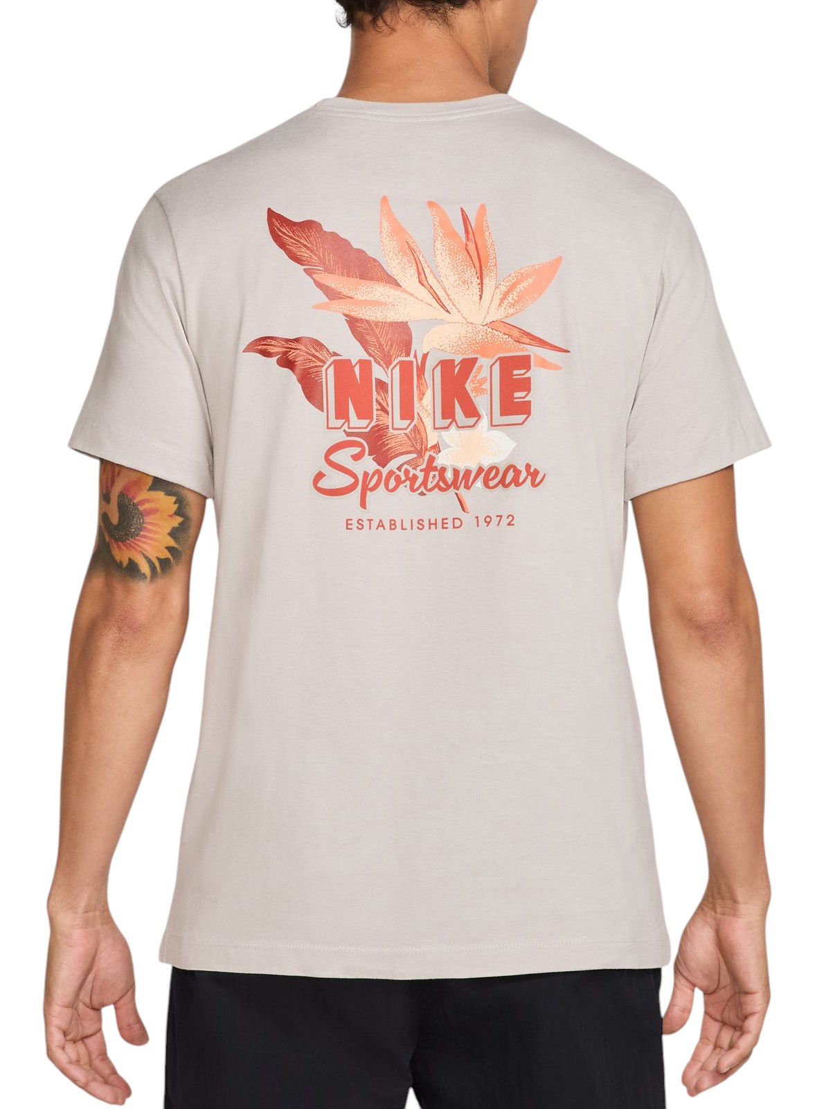 Nike Men's Sportswear Sweet Graphic T-Shirt