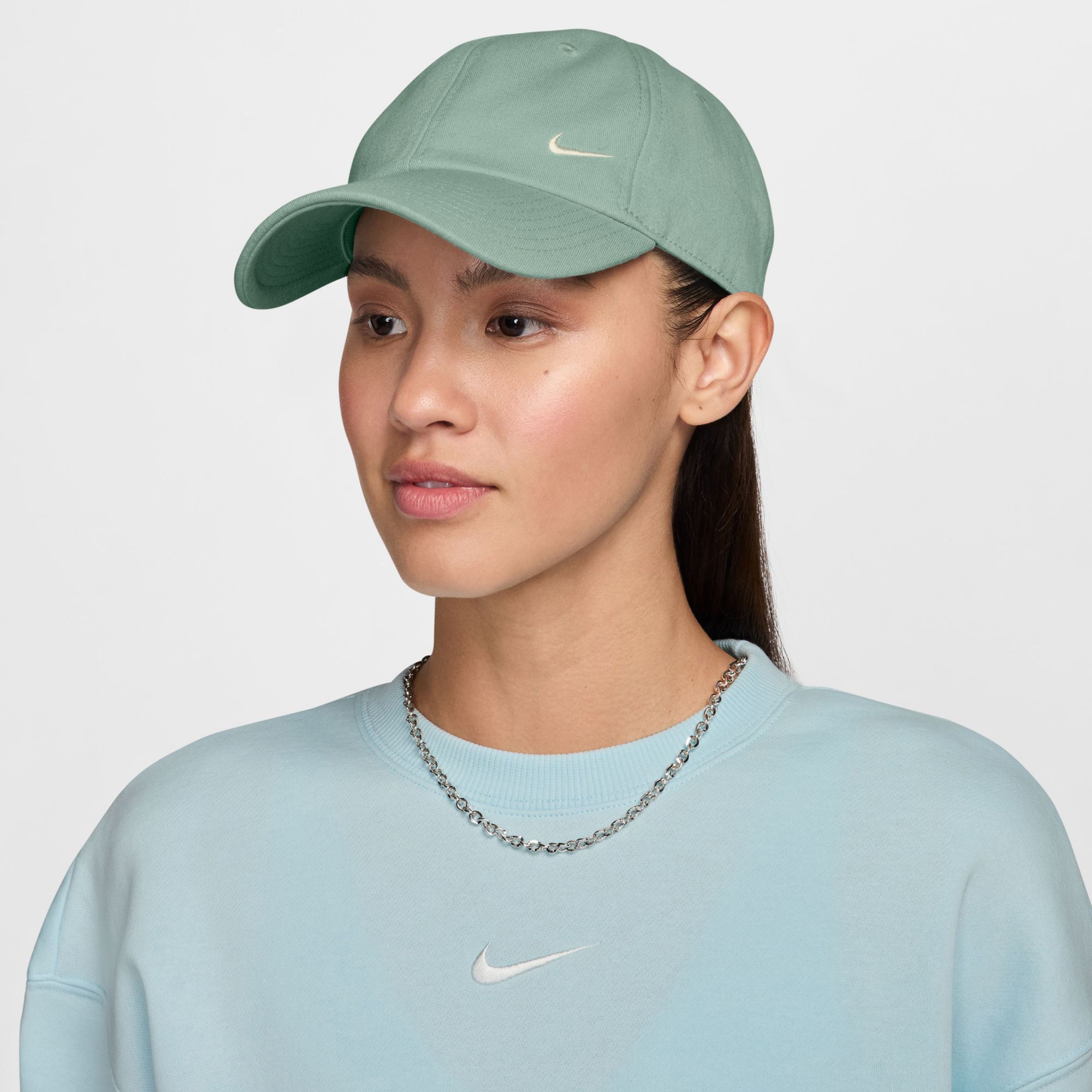Nike Club Unstructured Curved Bill Cap