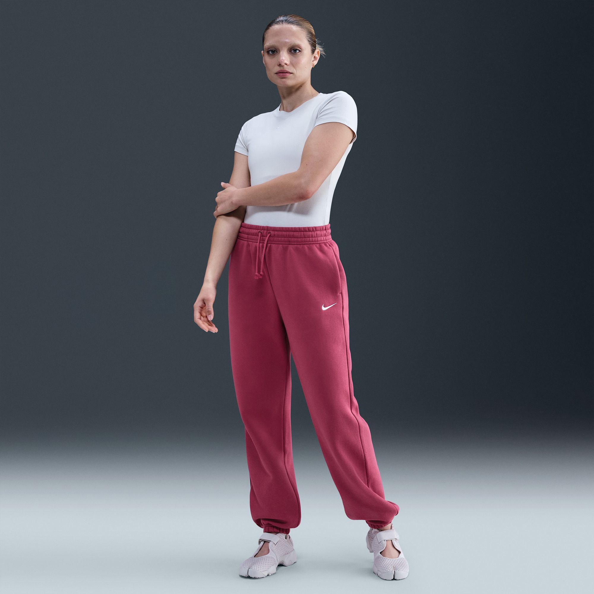 Nike Women's Sportswear Phoenix Fleece High-Waisted Oversized Sweatpants