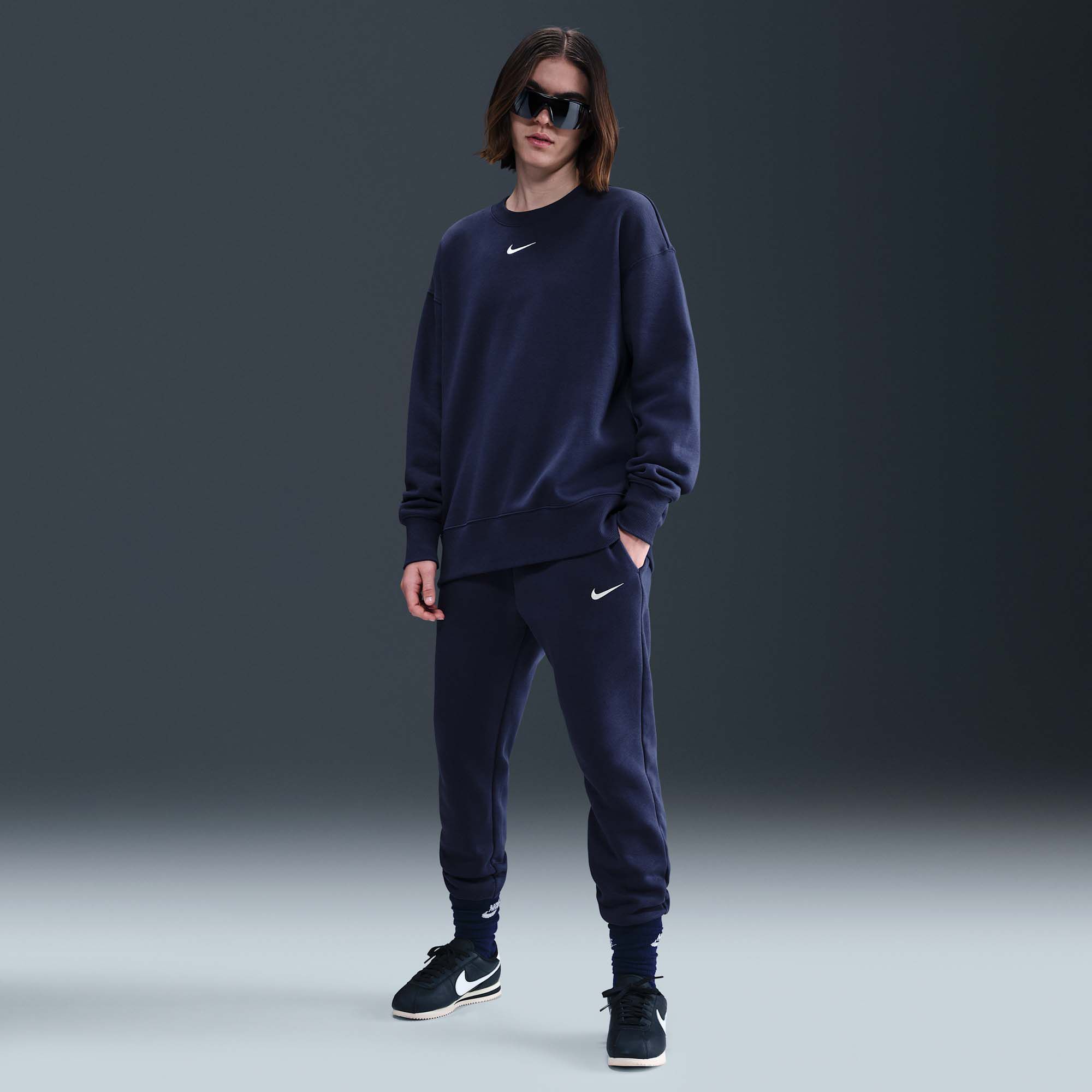 Nike Women's Sportswear Phoenix Fleece Mid-Rise Sweatpants