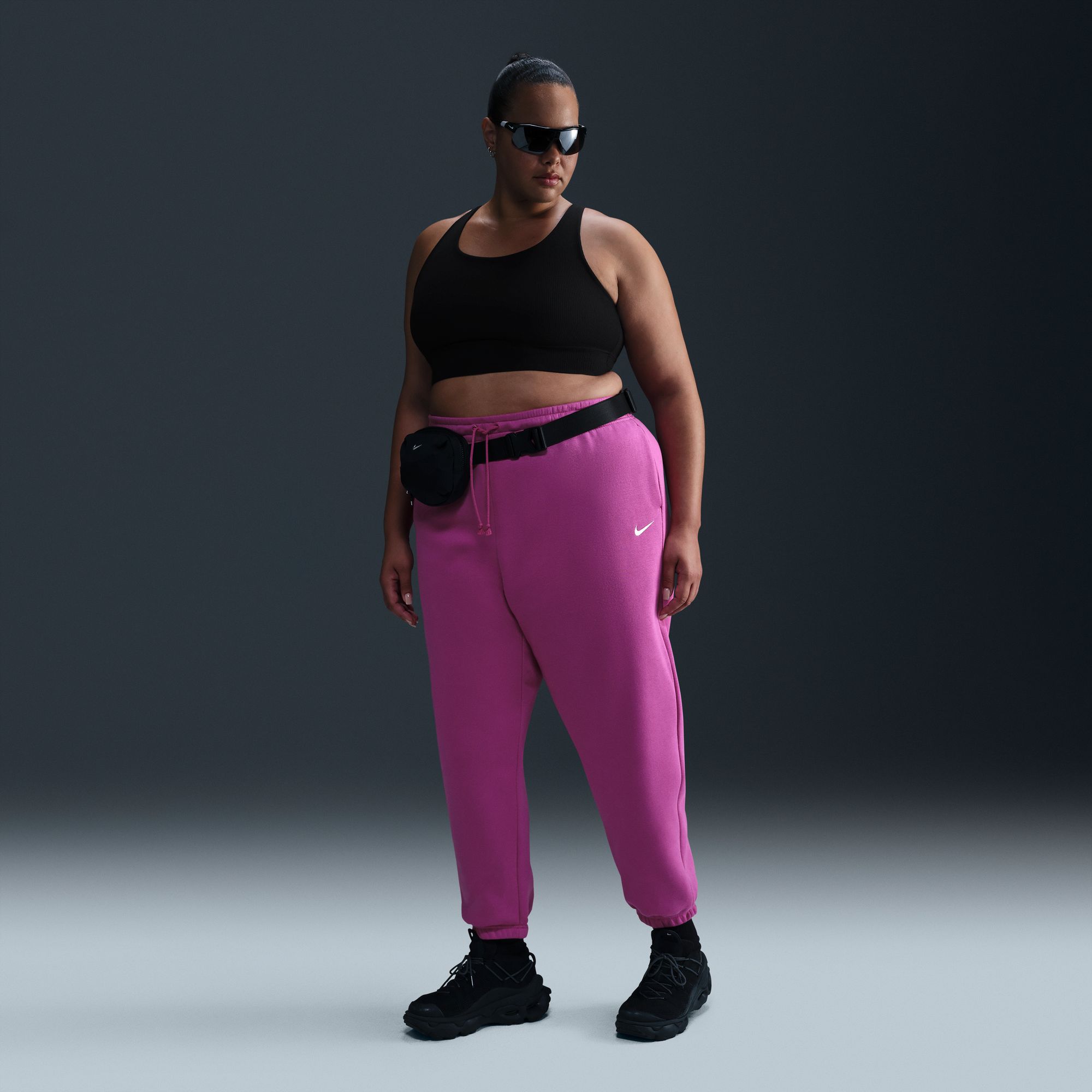 Nike Women's Sportswear Phoenix Fleece High-Waisted Oversized Sweatpants (Plus Size)